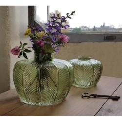 Vase verre feuillage vert en relief  | Deco-Delight.com