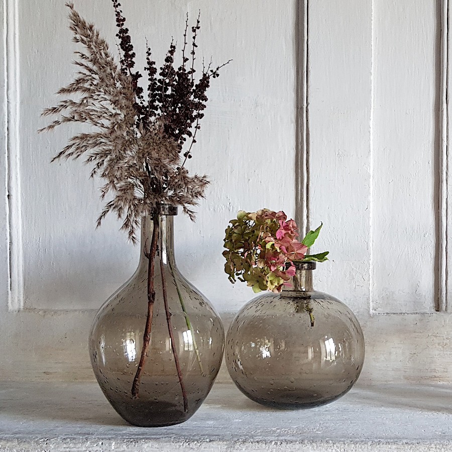 Vase bulle en verre teinté H25.5 | Deco-Delight.com Vase bulle en verre teinté H25.5 | Deco-Delight.com