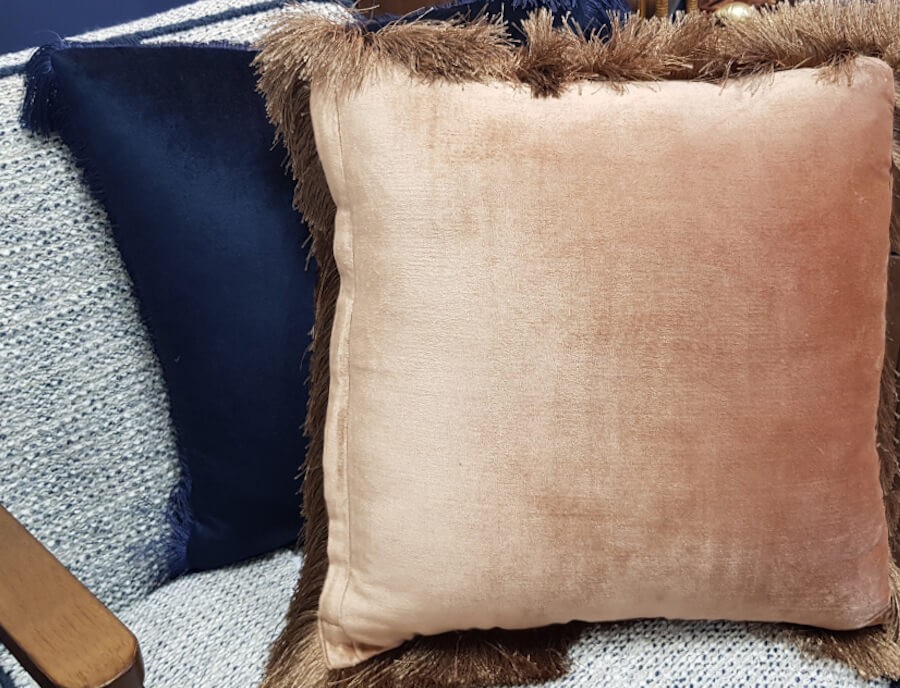 Coussin Viscose et Coton à franges 45x45 cm | Deco-Delight.com