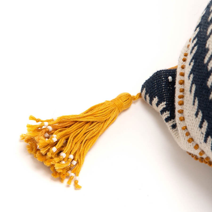 Coussin brodé 40x60 cm Losanges noirs & moutarde | Deco-Delight.com