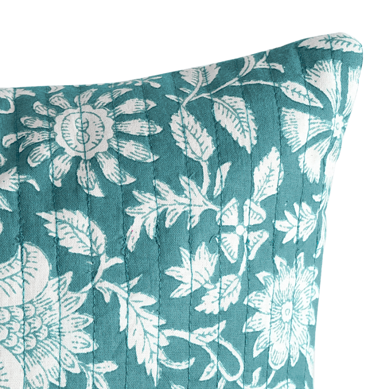 Coussin rectangulaire imprimé fleuri 45x34 cm | Deco-Delight.com