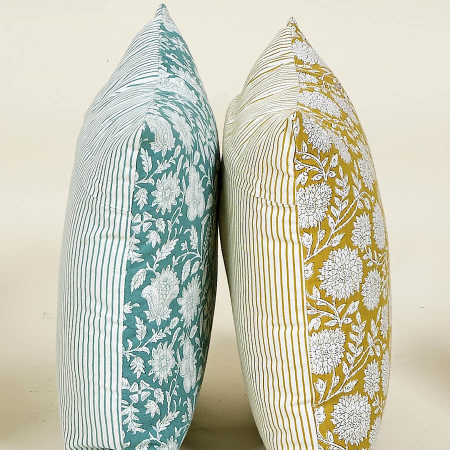 Coussin rectangulaire imprimé fleuri 45x34 cm | Deco-Delight.com