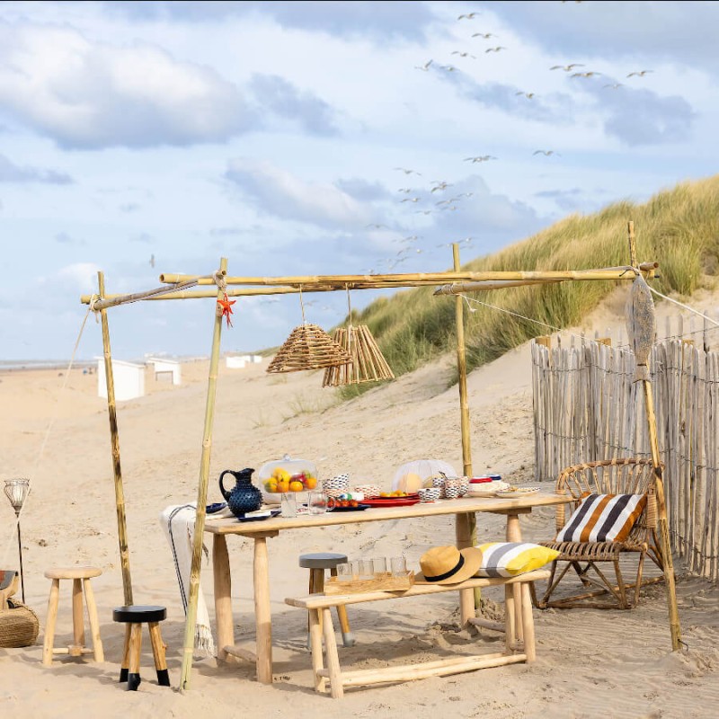 Coussin rayé caramel et chocolat – 45 x 45 cm | Deco-Delight.com