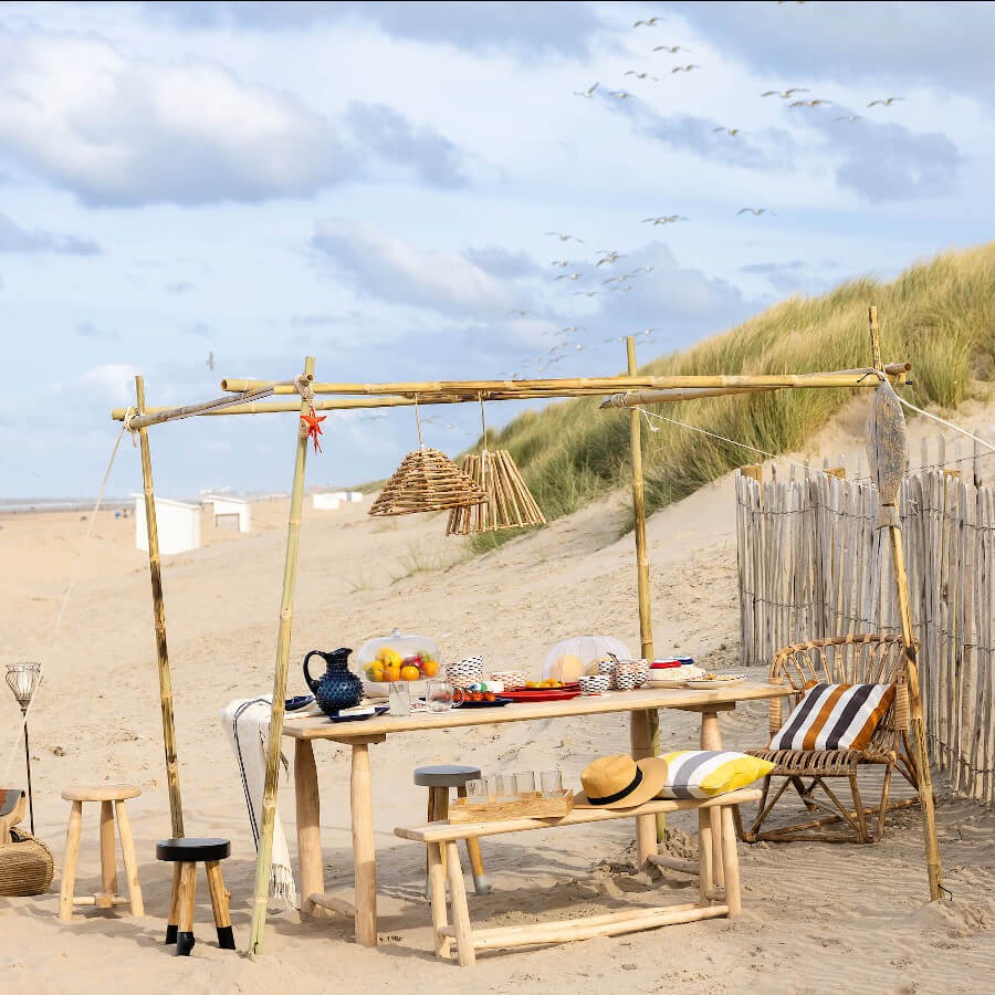 Coussin rayé caramel et chocolat – 45 x 45 cm | Deco-Delight.com