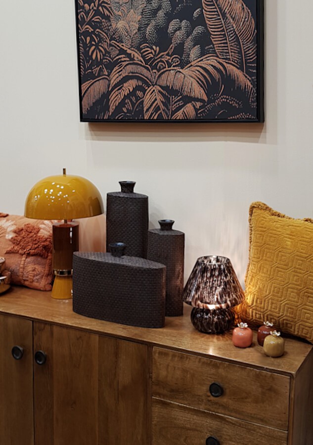 Coussin à franges en velours camel 45x45 cm | Deco-Delight.com