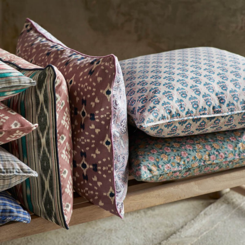 Housse de coussin 50x50 cm motif floral | Deco-Delight.com