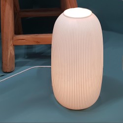 Lampe à poser en porcelaine blanche H24 cm