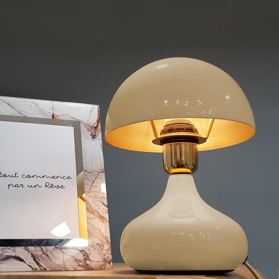 Lampe à poser crème en céramique et métal H24 cm