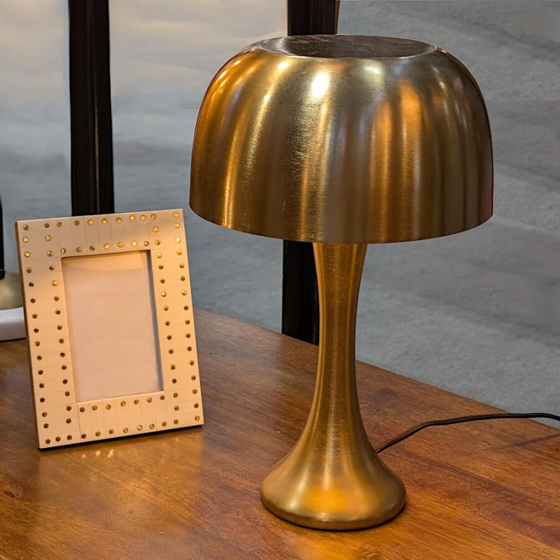 Lampe champignon en métal doré H42 cm Design rétro chic