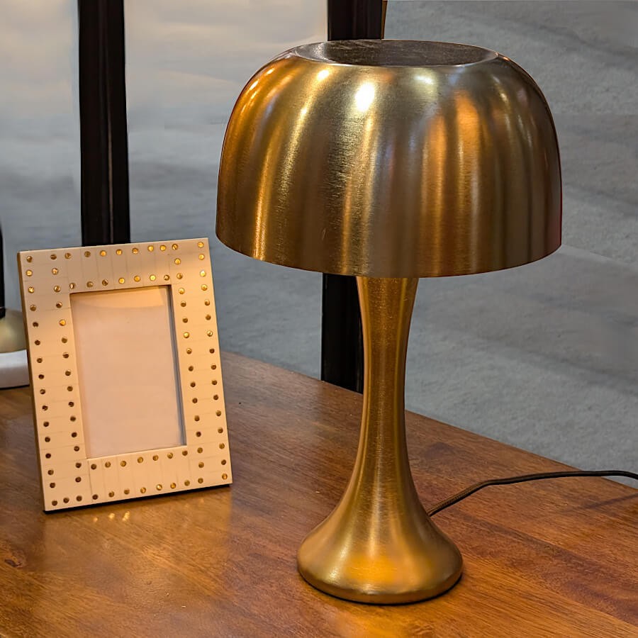 Lampe champignon en métal doré H42 cm Design rétro chic