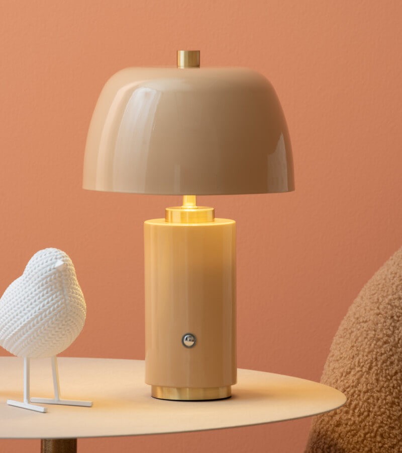 Lampe nomade LED laiton et métal émaillé H30 cm | Deco-Delight.com