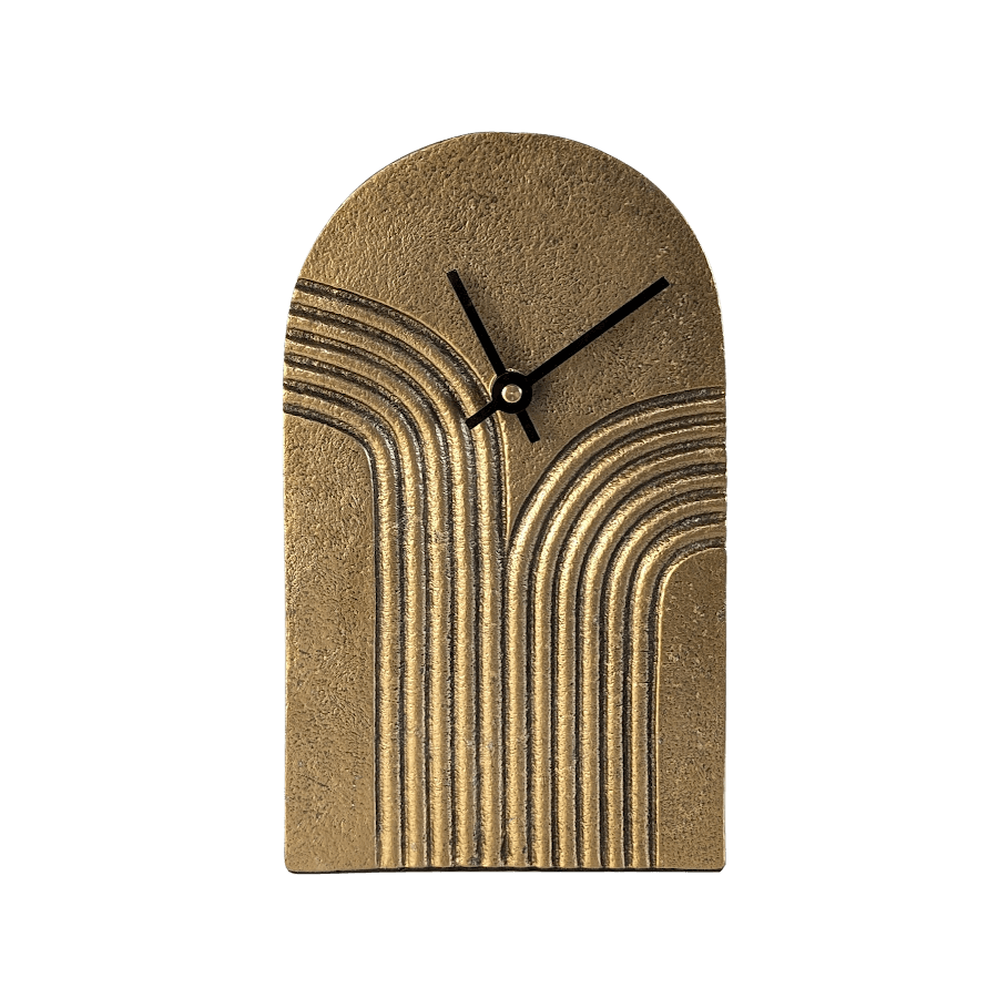 Horloge à poser en métal doré patiné H20 cm