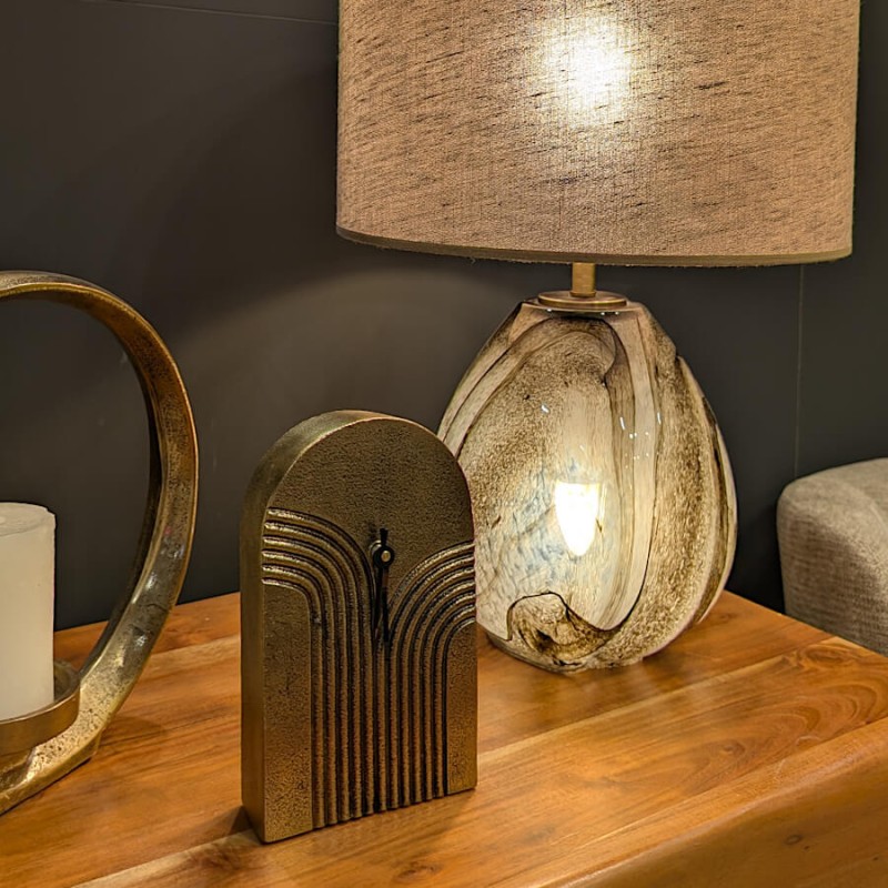 Horloge à poser en métal doré patiné H20 cm