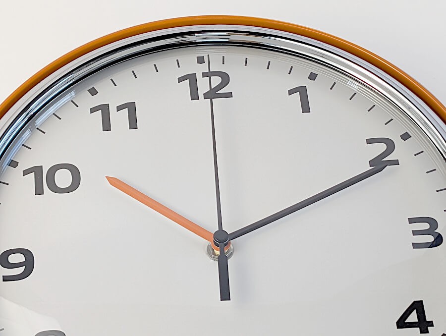 Horloge murale D34 cm - Orange Peps