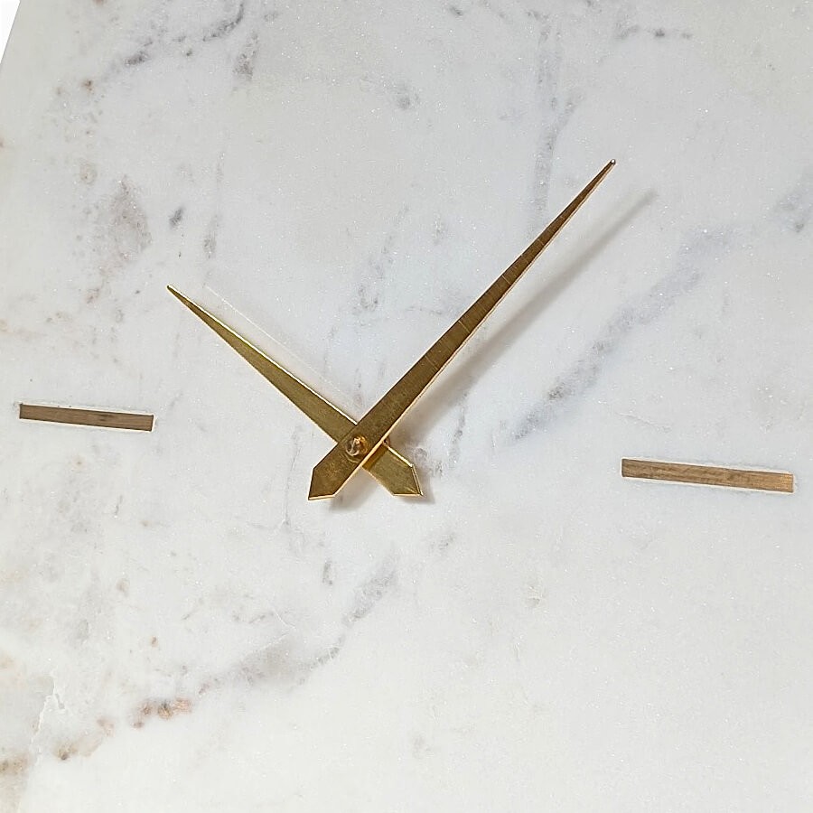 Horloge murale ovale en marbre H52 cm