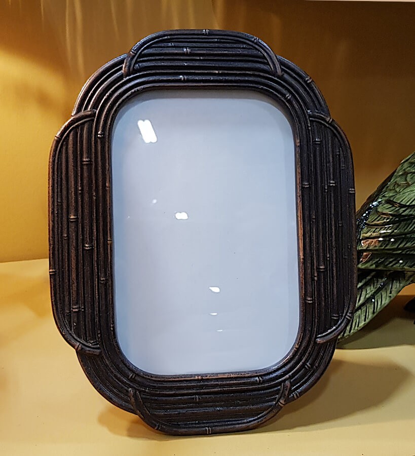 Cadre en résine et verre imitation rotin pour photos 15x10 cm