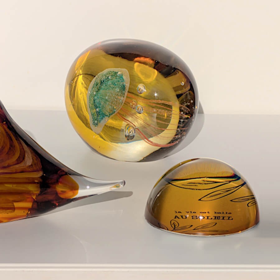 Presse-papier La vie est belle au Soleil D8 cm | Deco-Delight.com