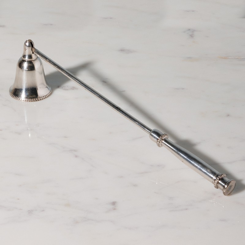 Éteignoir à bougie en métal argenté | Deco-Delight.com