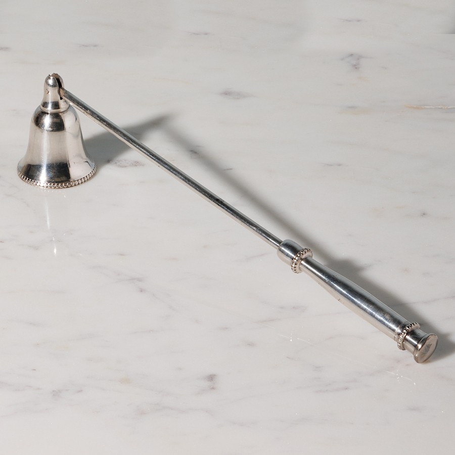 Éteignoir à bougie en métal argenté | Deco-Delight.com