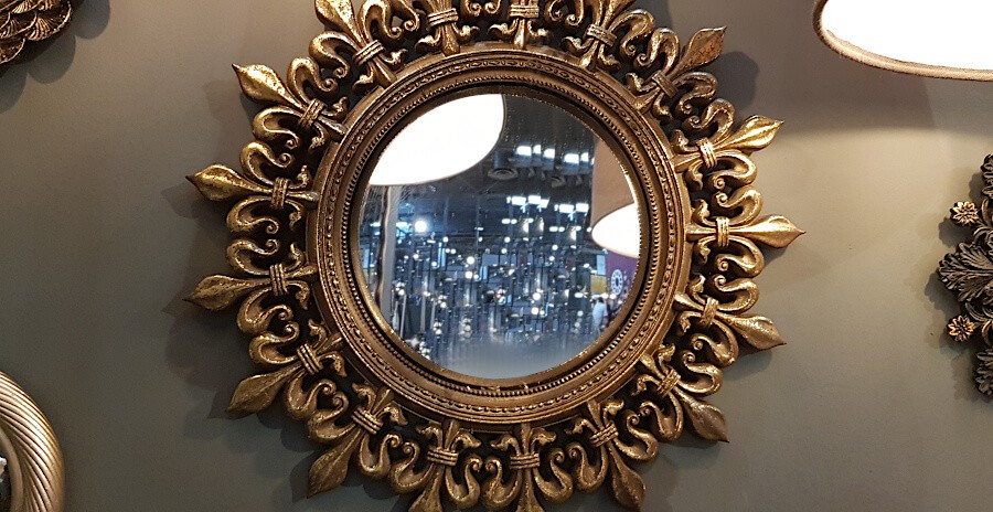 Miroir convexe Soleil en résine dorée patinée D34cm | Deco-Delight.com