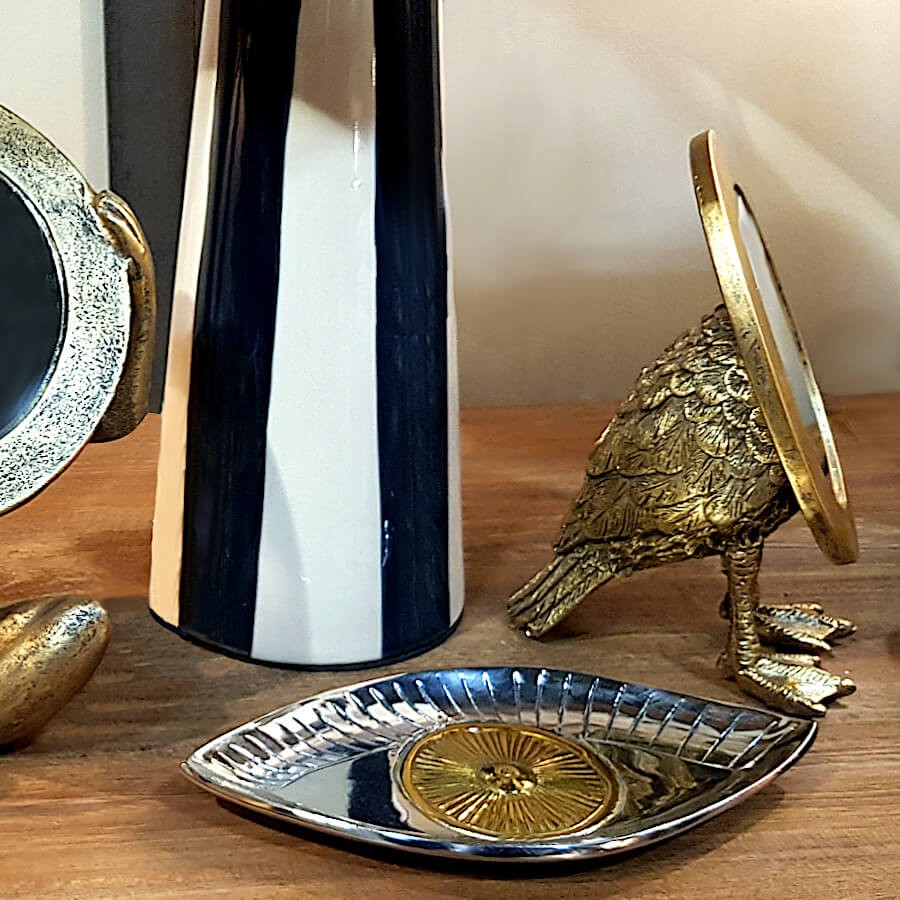 Petit miroir à poser en métal doré Pieds palmés | Deco-Delight.com