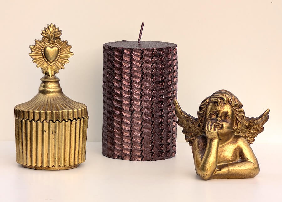 Bougie pilier festive marron chocolaté H11 cm | Deco-Delight.com