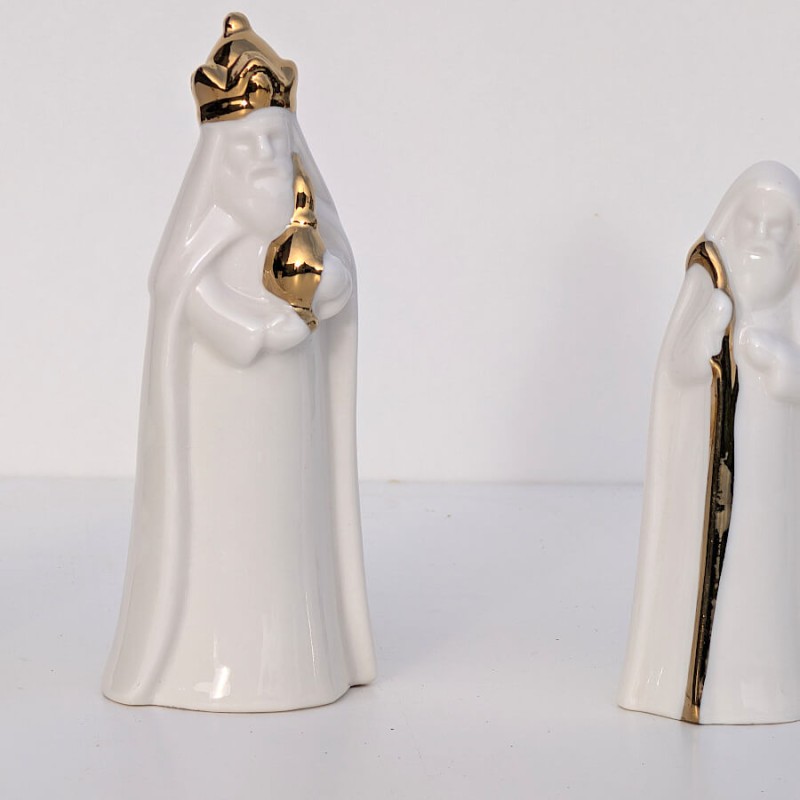 Crèche de Noël en Porcelaine Blanc et Or | Deco-Delight.com