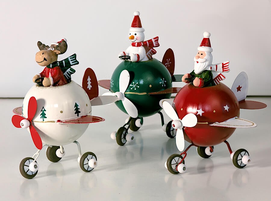 Figurine Avion de Noël vert - Bonhomme de neige | Deco-Delight.com