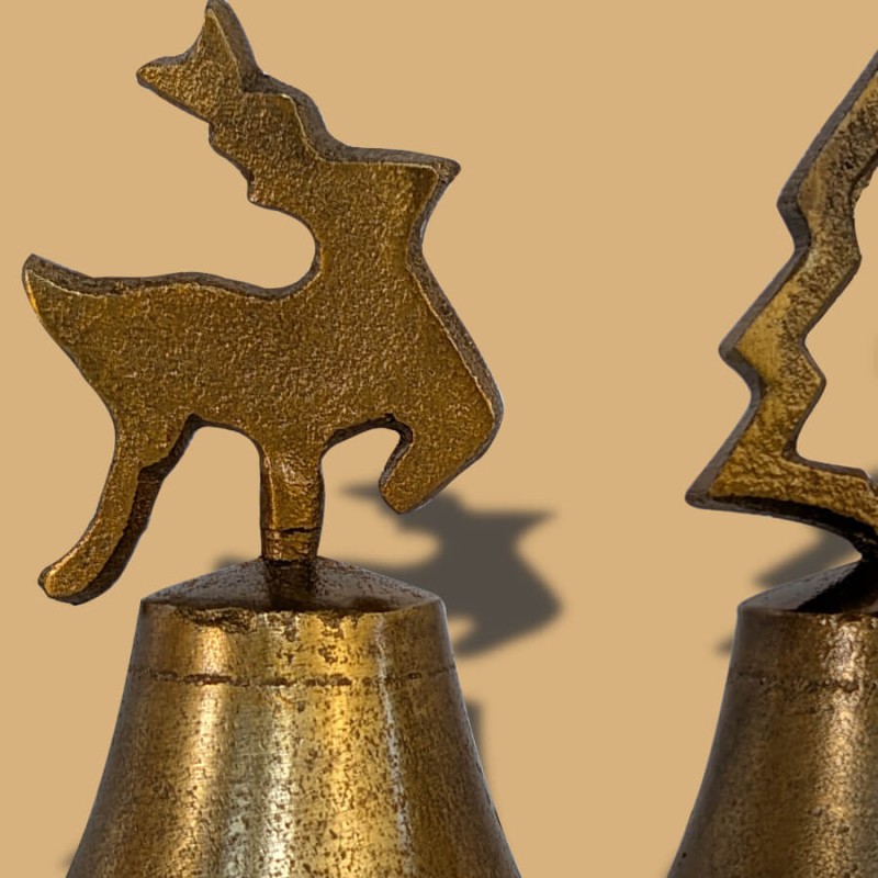 Set de 3 Clochettes en métal doré patiné H10,5 cm | Deco-Delight.com