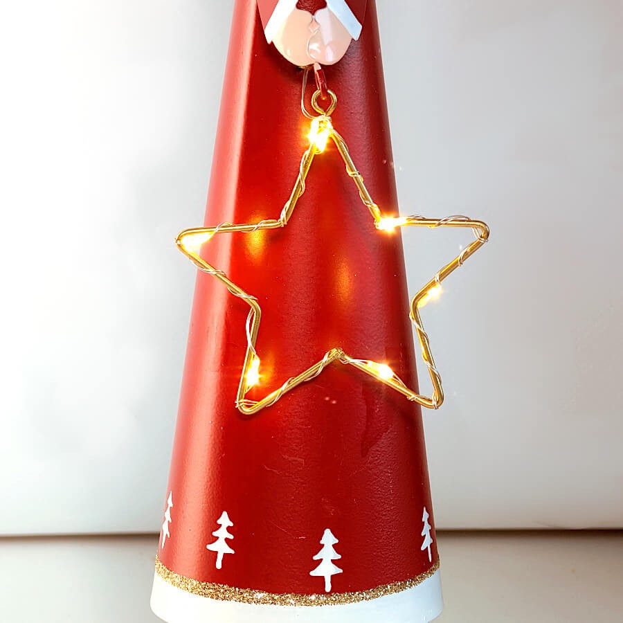 Figurine Père Noël métal avec LED H32,5 cm | Deco-Delight.com