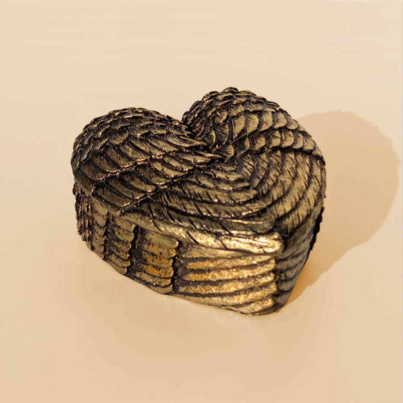 Boîte Cœur Ailé en résine Doré antique | Deco-Delight.com