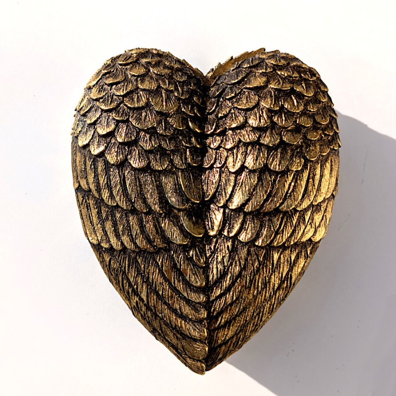 Boîte Cœur Ailé en résine Doré antique | Deco-Delight.com