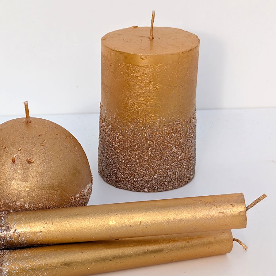 Bougie pilier dorée Festivités H10 cm | Deco-Delight.com