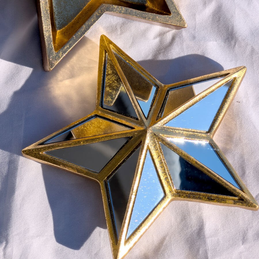 Boîte Étoile dorée à miroirs facettés D18 cm | Deco-Delight.com