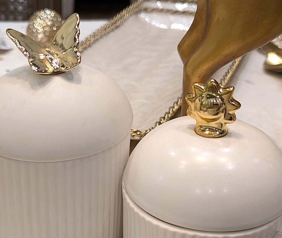 Boîte en céramique blanche & Soleil doré H12,5 cm | Deco-Delight.com