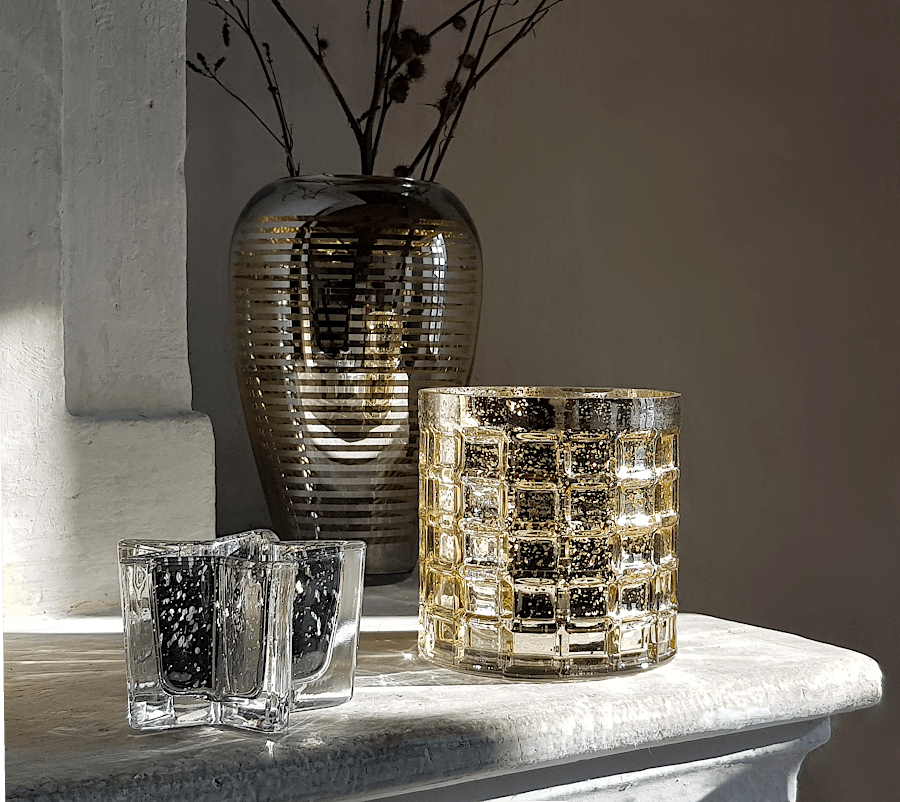 Photophore doré en verre gaufré H12,5 cm | Deco-Delight.com