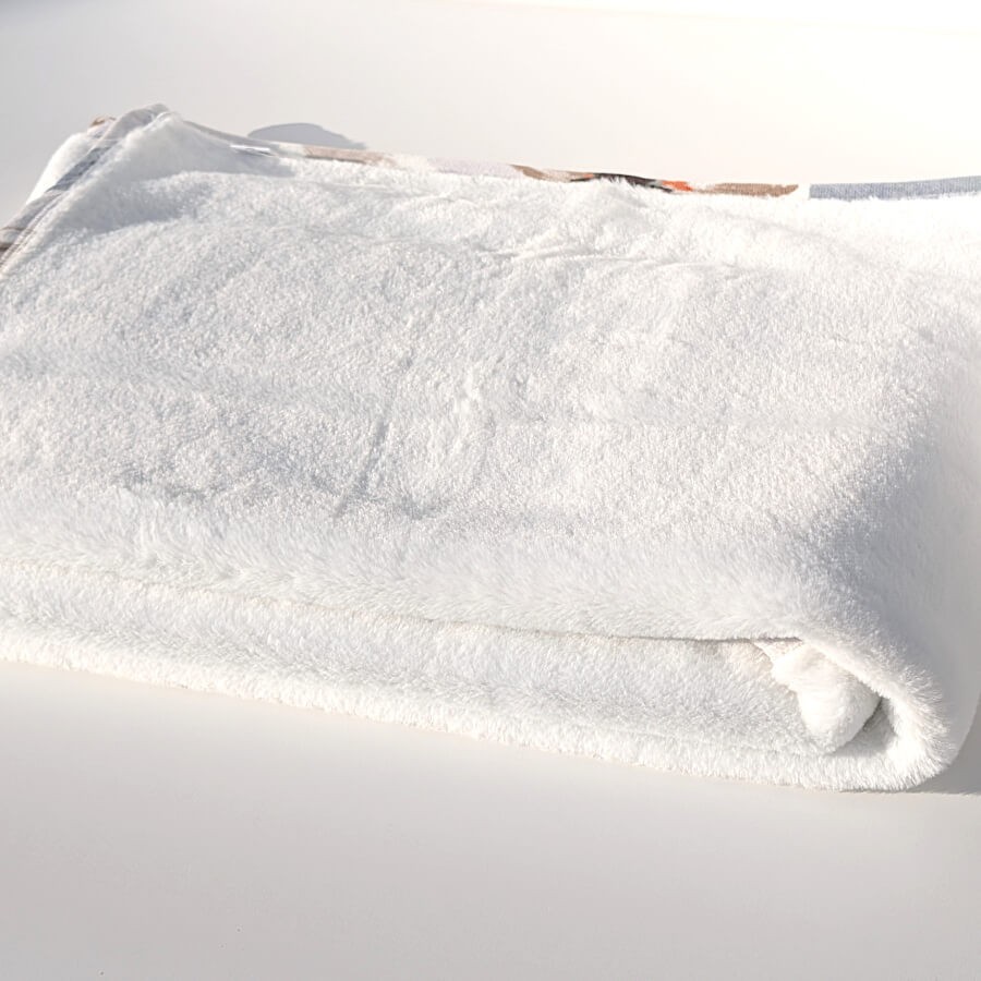 Plaid fleuri doux 130x170 cm imprimé floral | Deco-Delight.com