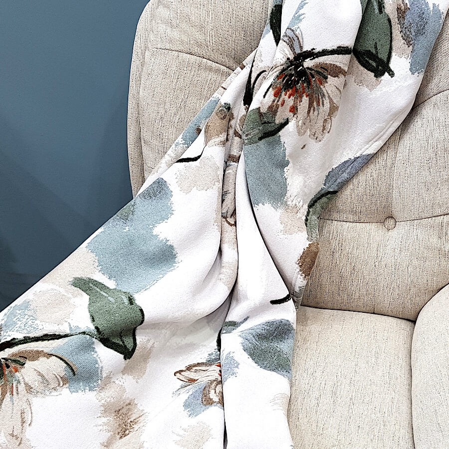Plaid fleuri doux 130x170 cm imprimé floral | Deco-Delight.com