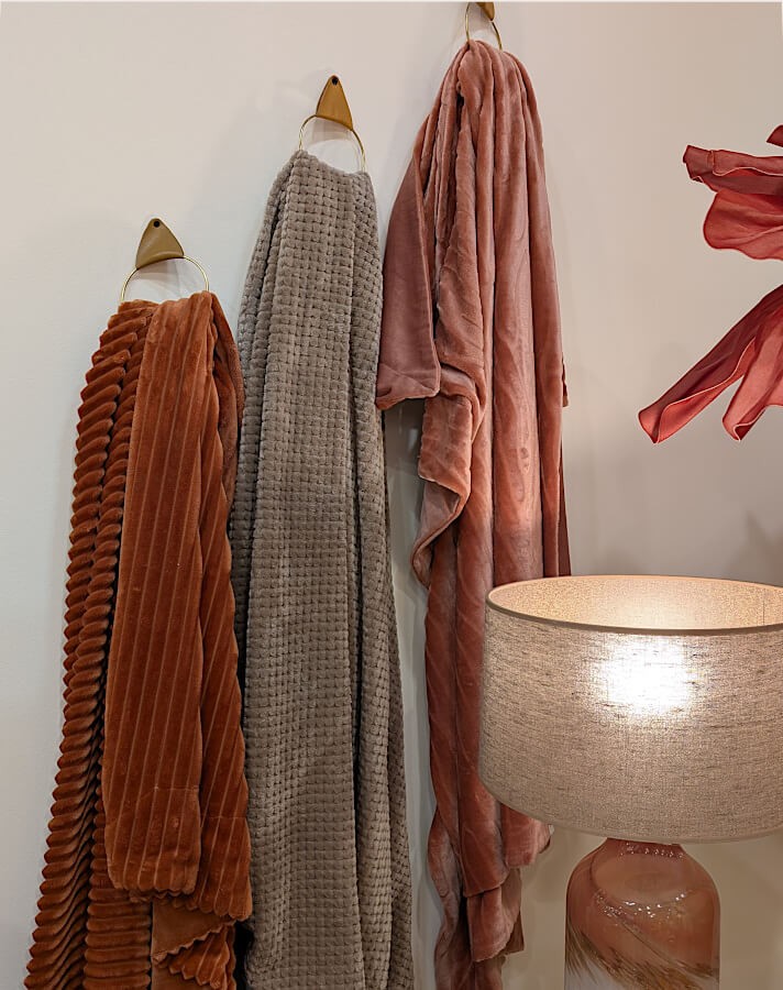 Rendu fluide du textile pour un intérieur contemporain ou scandinave.