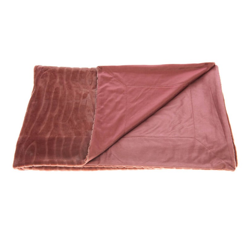 Double épaisseur du plaid rose pour une sensation de chaleur maximale.