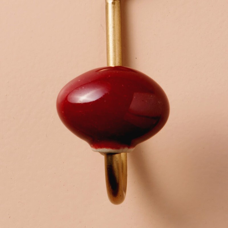 Crochet Cœur en laiton doré & céramique rouge H9 cm | Deco-Delight.com