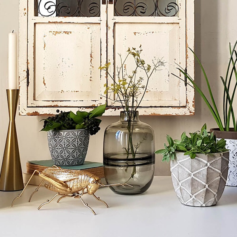 Sauterelle en résine dorée L23.5  | Deco-Delight.com