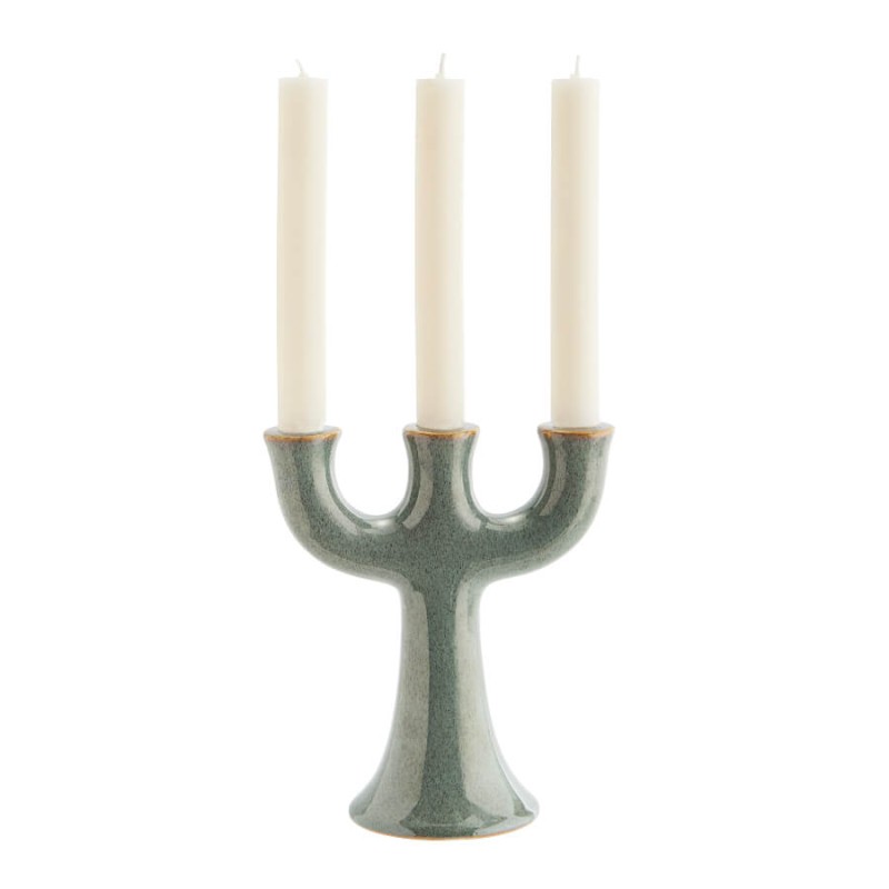 Chandelier à trois branches avec bougies blanches, idéal pour bougies chandelles.