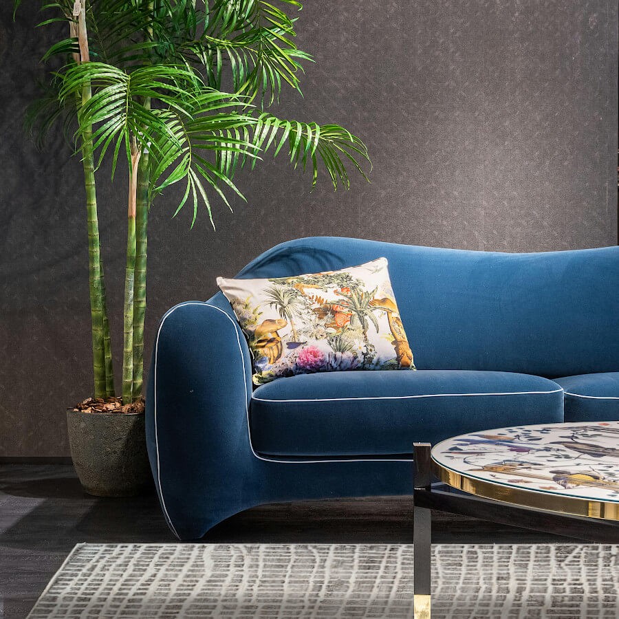 Design moderne apportant une note du style au salon.