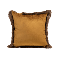 Coussin carré 45x45 cm en velours Camel avec bordure de franges brunes.