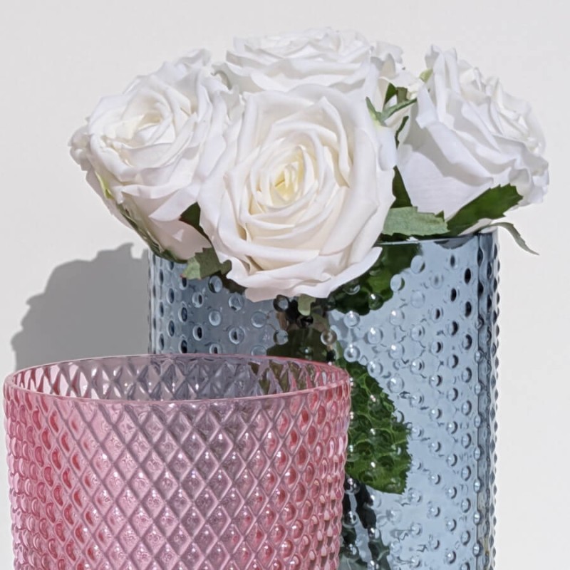 Vase bleu gris à pois en verre texturé | Deco-Delight.com