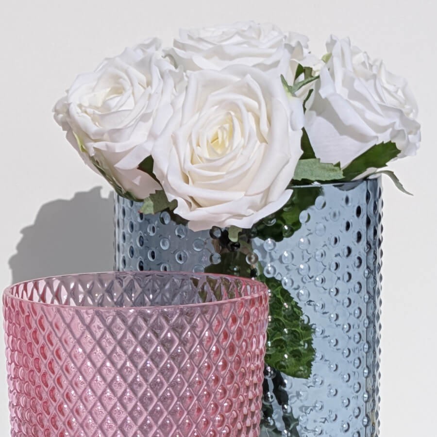 Vase bleu gris à pois en verre texturé | Deco-Delight.com