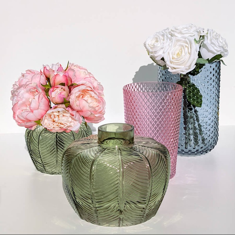 Vase bleu gris à pois en verre texturé | Deco-Delight.com