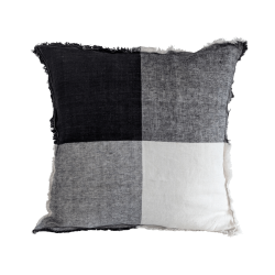 Coussin carré 50x50 cm en lin avec motif damier quatre quadrants noir et gris.