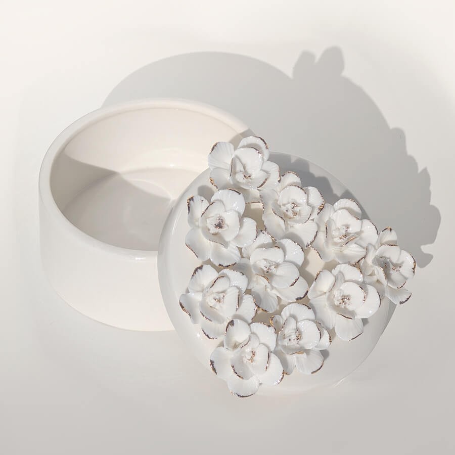 Boîte en Porcelaine Blanche et Fleurs Dorées H8 cm | Deco-Delight